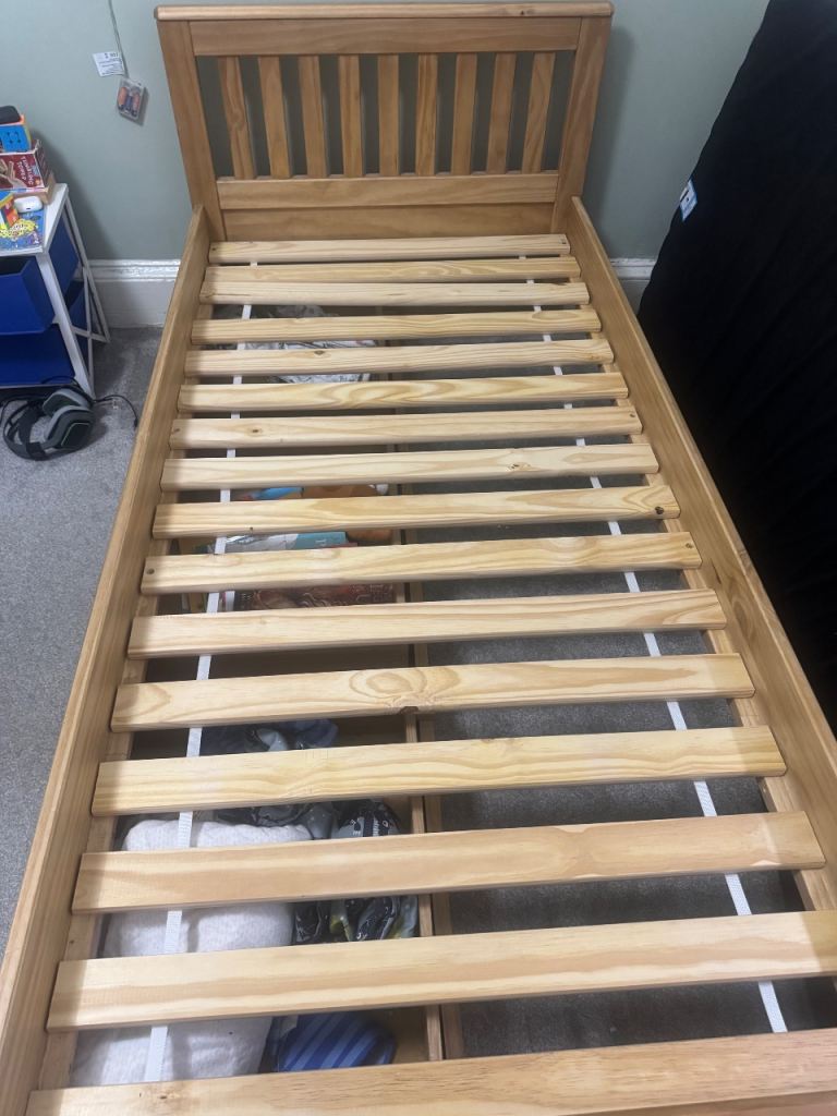 Single solid wooden bed with storage 