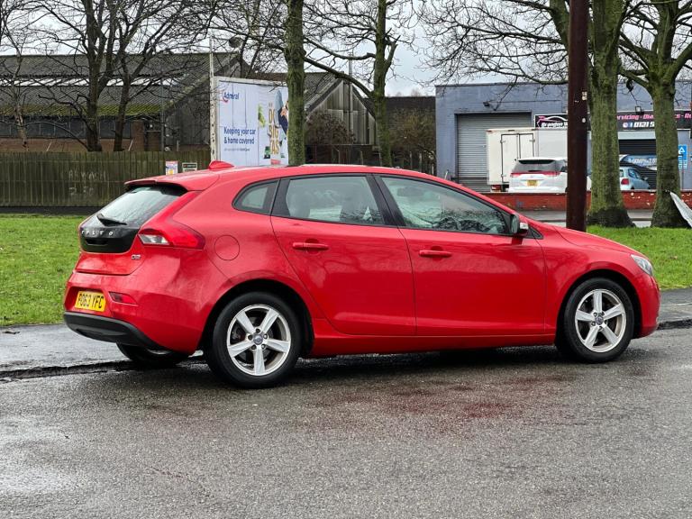 2013 Volvo V40 D2 ES Nav 5dr Powershift HATCHBACK Diesel Automatic