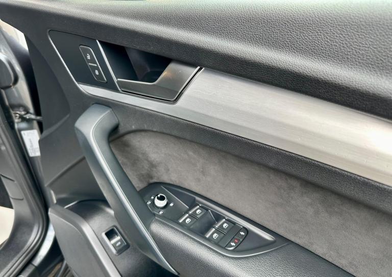  Audi Q5 2.0 TDI 40 S line SUV 5dr Diesel S Tronic quattro Euro 6 (s/s) (190 ps) Diesel Automatic