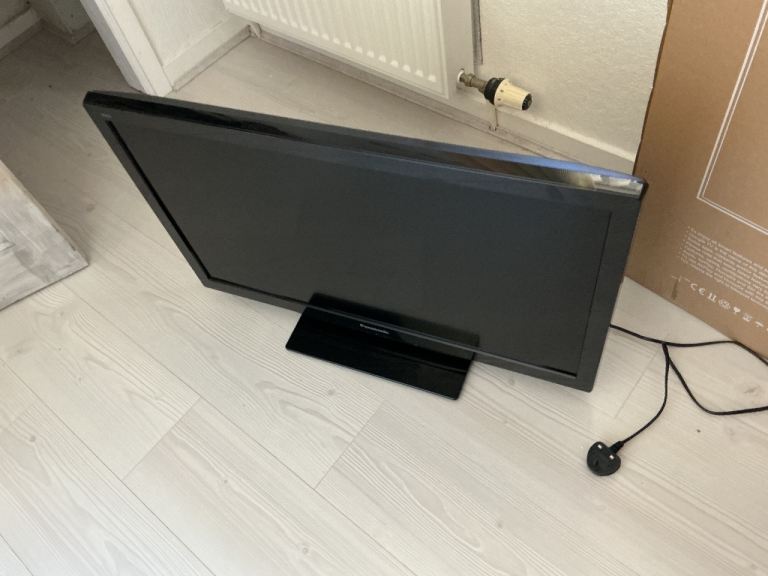 Panasonic 32in tv good working condition 