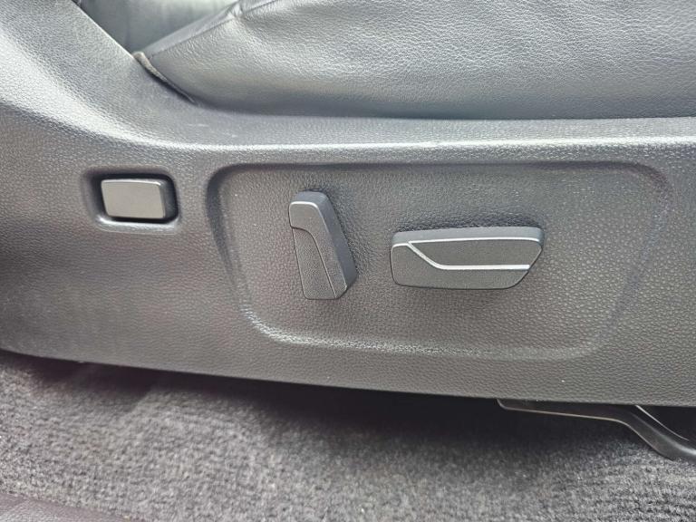 2023 Isuzu D-Max 1.9 D-Max V-Cross Auto 4WD 4dr Pickup Diesel Automatic