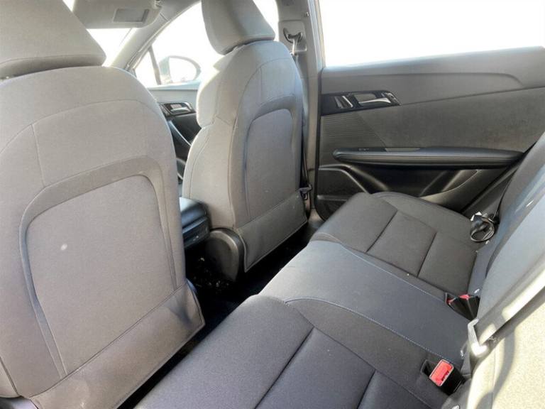 2023 MG MG4 SE Long Range Hatchback Electric Automatic