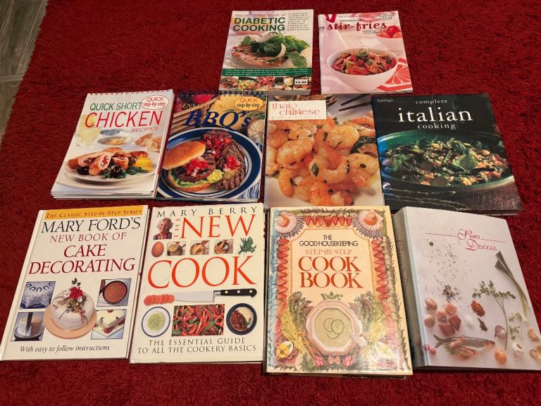 Selection of 10 cookbooks 