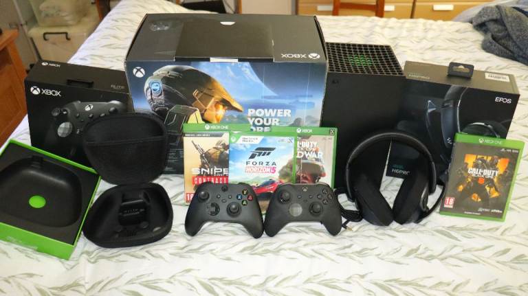 Xbox Series X 1TB Console