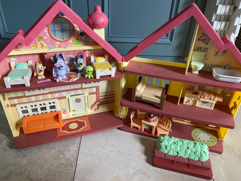 image for Bluey play house 