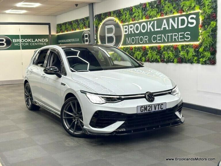 Volkswagen Golf 1.5 LIFE ETSI DSG [FULL R BODY KIT &amp; SAT NAV]