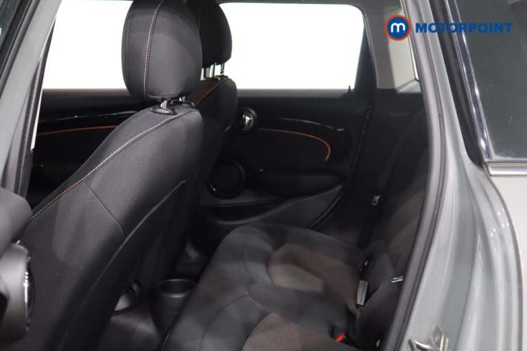 2021 MINI Hatch 1.5 Cooper Classic 5dr [Comfort-Nav Pack] Hatchback Petrol Manual