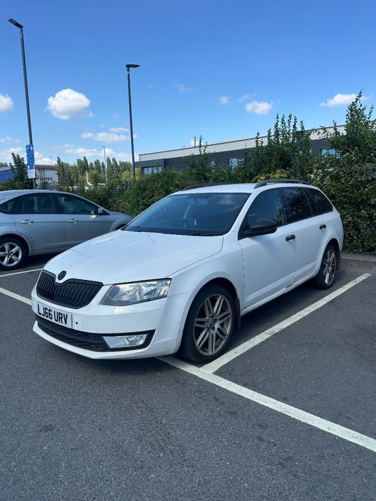 Skoda, OCTAVIA, Estate, 2016, Manual, 1598 (cc), 5 doors