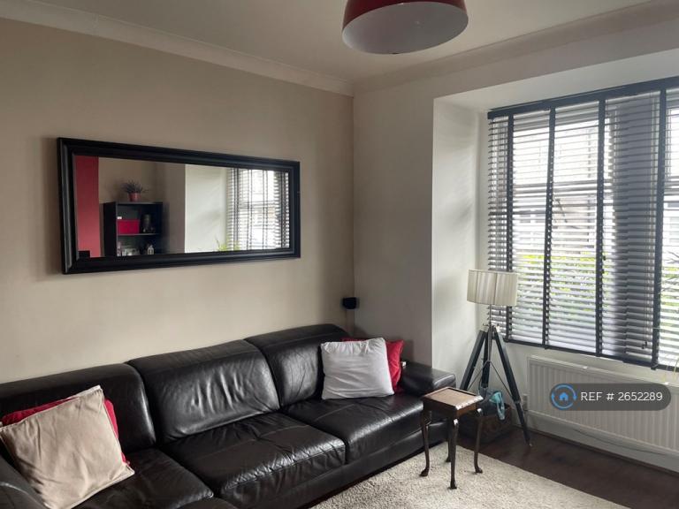 1 bedroom in Romford, Romford, RM7 (#2652289)