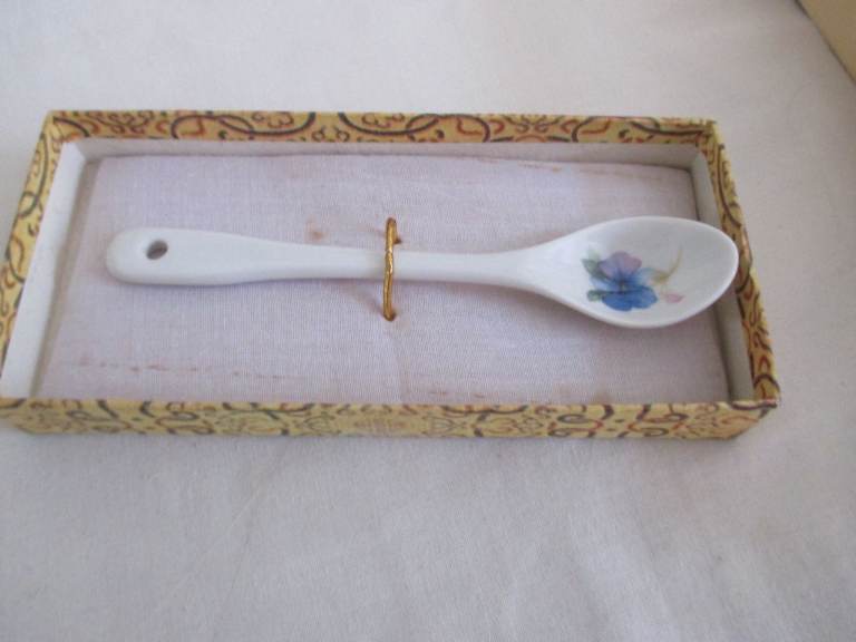 Ceramic Decorative Spoon with Floral Design – As Good As New