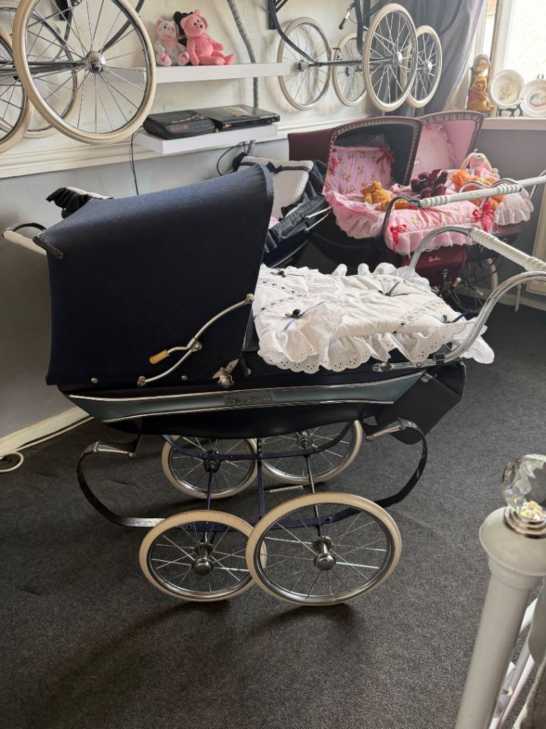 Vintage Silver Cross  Coach Built Dolls Pram