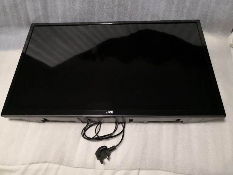 JVC LT-32C695 32" Smart LED TV with Built-in DVD Player-FOR PARTS
