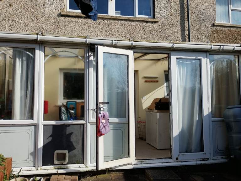 Free concervatory excluding roof plastic 