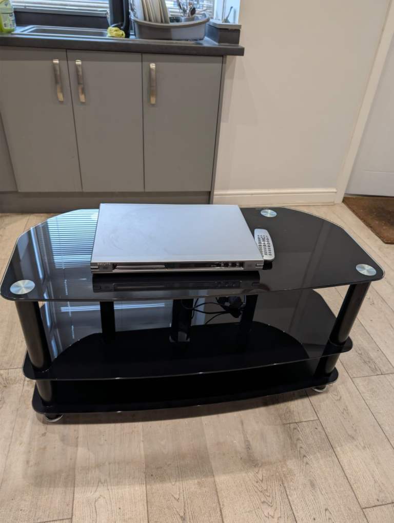 Tv  stand 