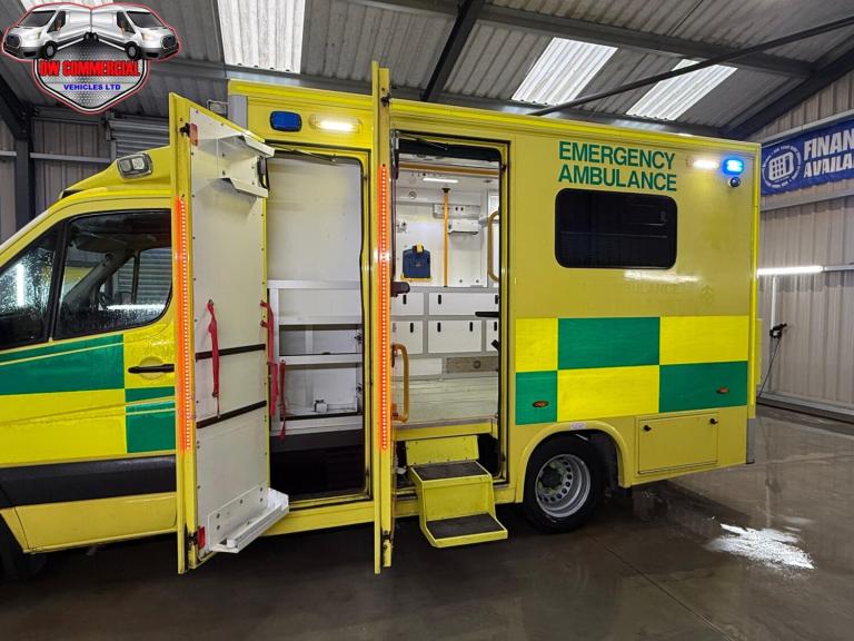 2016 Mercedes-Benz Sprinter 519 CDI MWB Automatic Ex-NHS Ambulance Service + VAT NA DIESEL Automatic