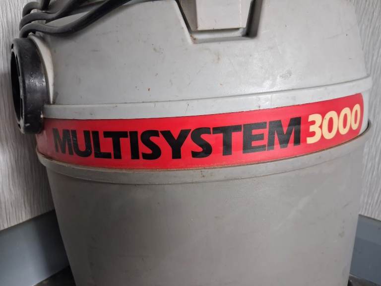 Goblin Aqua Vac multi-system - Wet & Dry. Powerful 1000w.