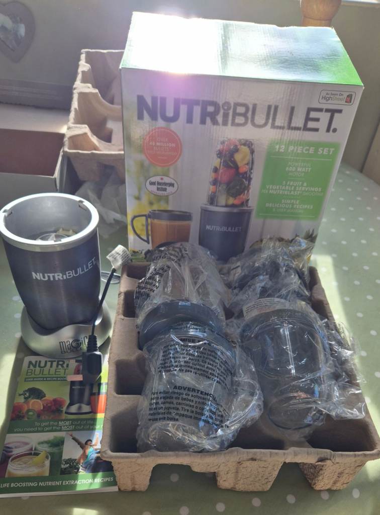 Nutribullet magic bullet blender, 12piece set