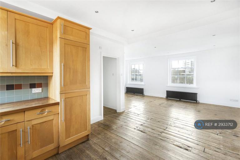 2 bedroom flat in New North Road, London, N1 (2 bed) (#2933712)