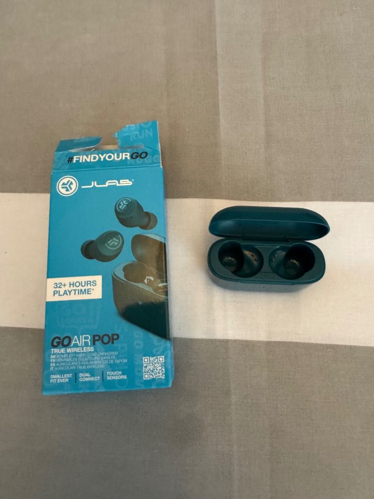 Jlab go air pop earbuds charging case 