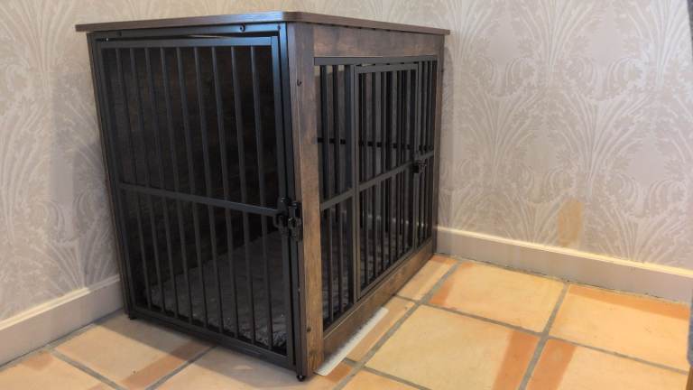 Luxury large dog crate