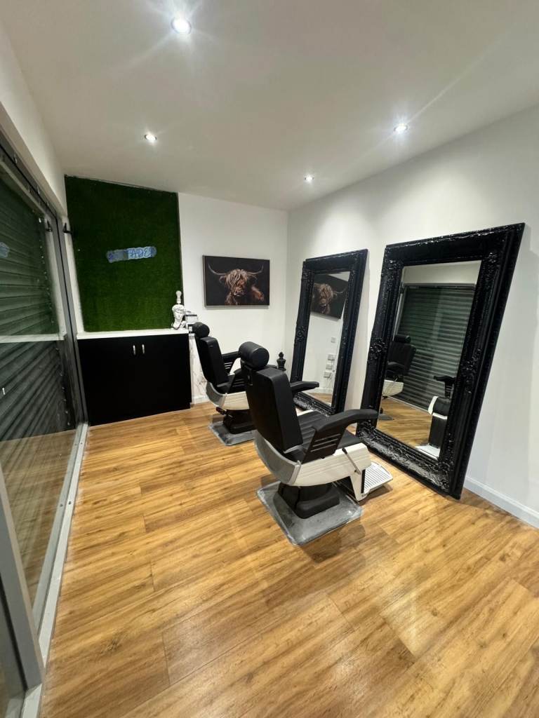 Commercial property for rent - 12-13 Benarty Square, Ballingry, KY5 8NR