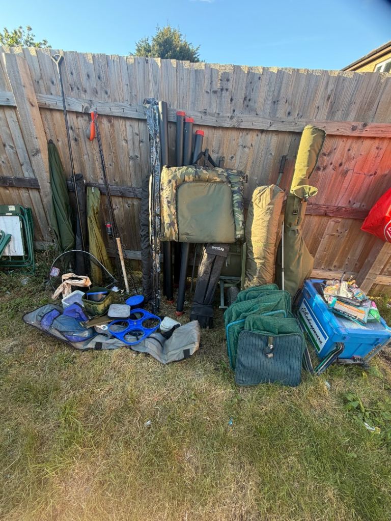 Job lot fishing tackle 