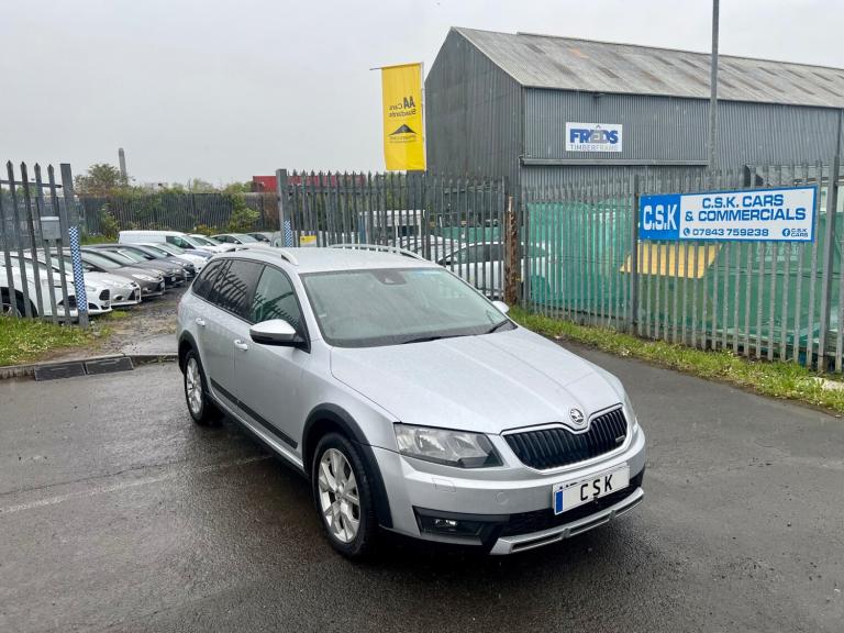 2015 Skoda Octavia 2.0 TDI CR Scout 4x4 5dr Ex Ambulance Service  ESTATE Diesel Manual