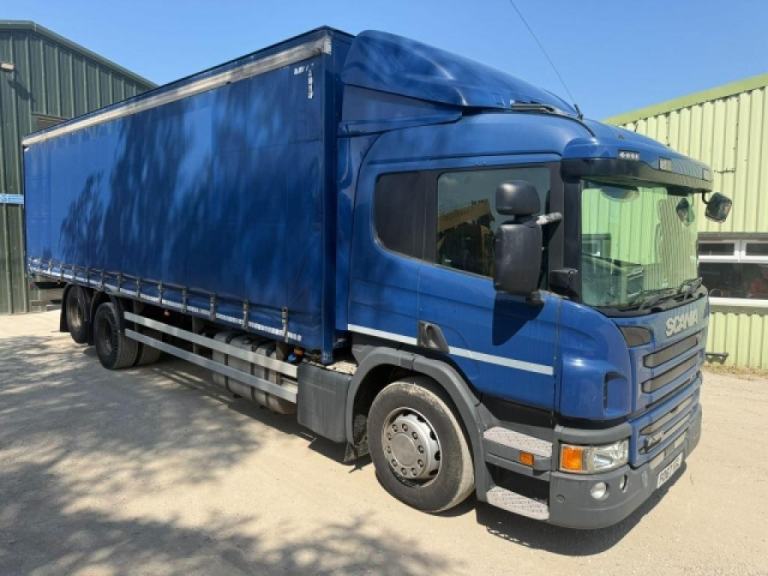 Scania P320 6x2 REAR LIFT CURTAIN SIDE
