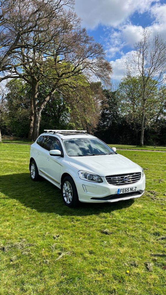 Volvo, XC60, Estate, 2015, Semi-Auto, 2400 (cc), 5 doors