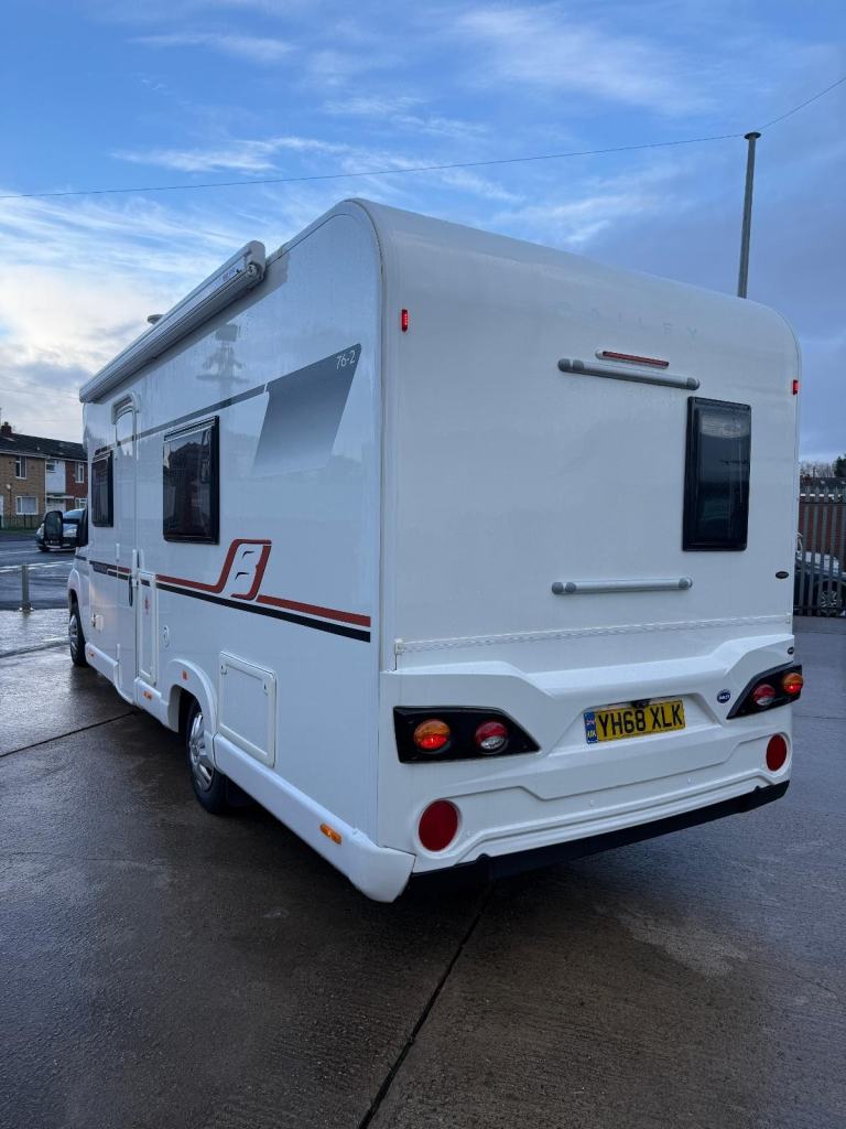 Bailey Advance 76-2 Fixed Bed Full Rear Bathroom