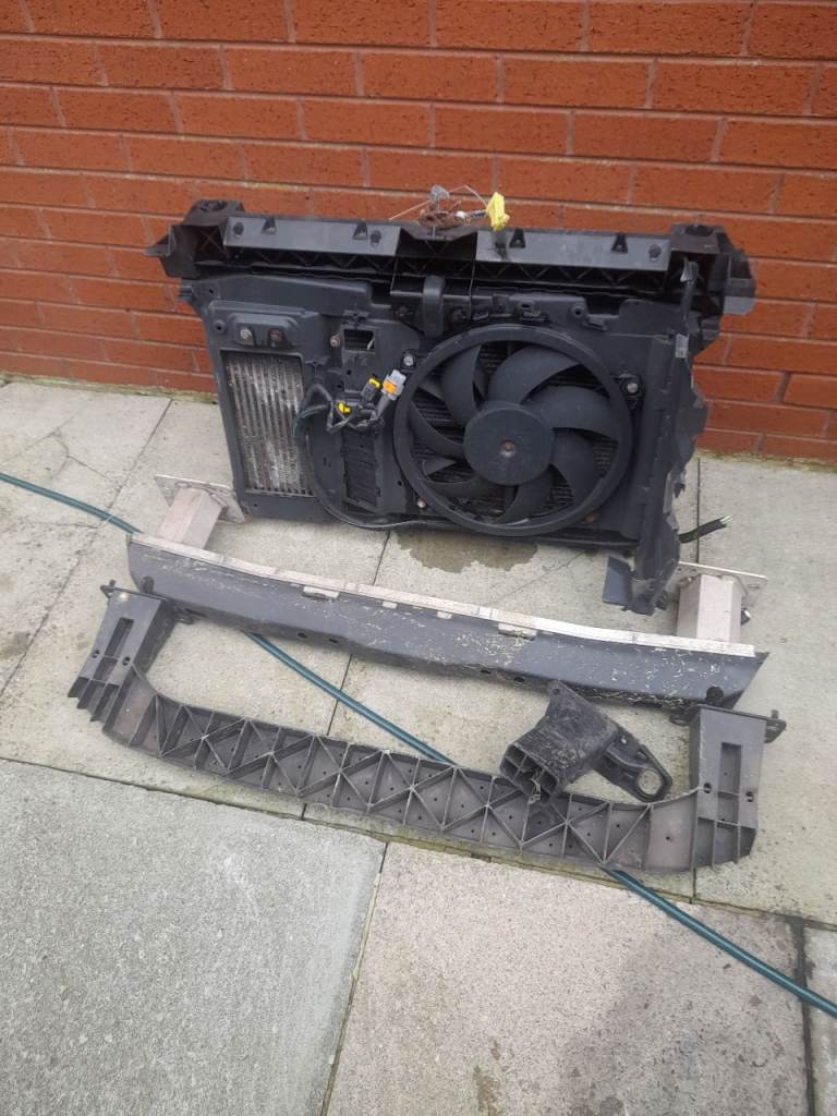 Citreon berlingo peugeot partner front panel 