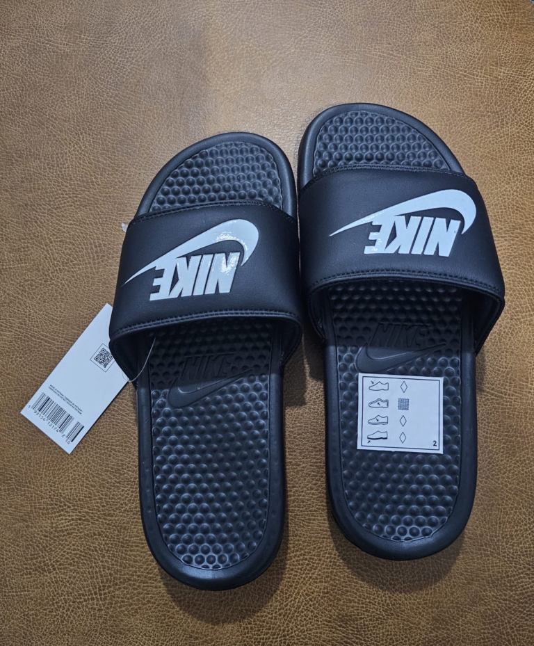 Nike sliders uk size 9