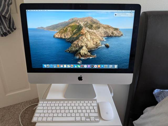 Apple iMac 21.5