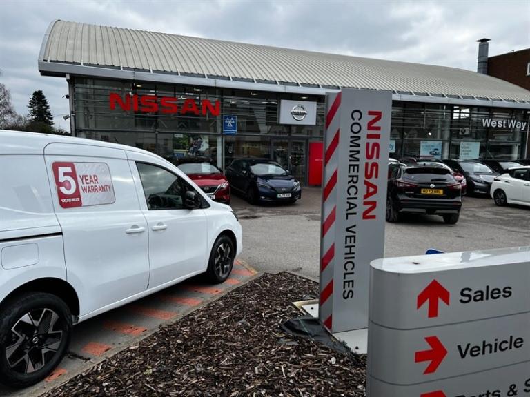 2023 Nissan Interstar 2.3 dci 145ps Tekna Chassis Cab CHASSIS CAB DIESEL Manual