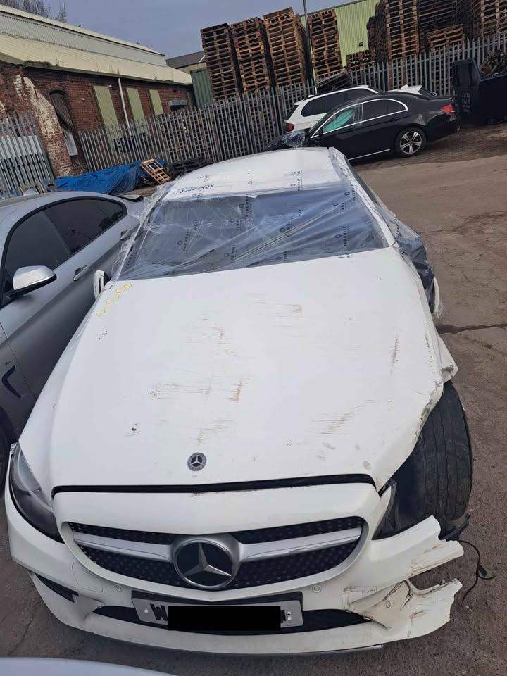 MERCEDES BENZ CLASS C220D AMG C205 BREAKING PARTS SUSPENSION LIGHT BUMPER HEAD UNIT TRIM IDRIVE