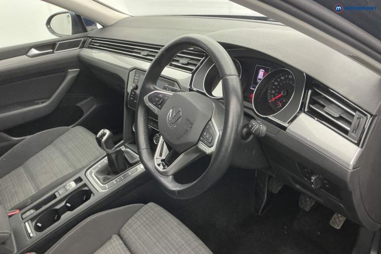 2021 Volkswagen Passat 2.0 TDI EVO SCR SE Nav 5dr ESTATE DIESEL Manual