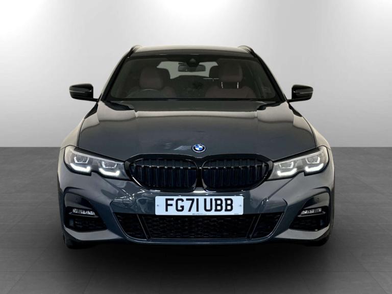 2022 BMW 3 Series 2.0 330e 12kWh M Sport Pro Edition Touring 5dr Petrol Plug-in Hybrid Auto E Est...