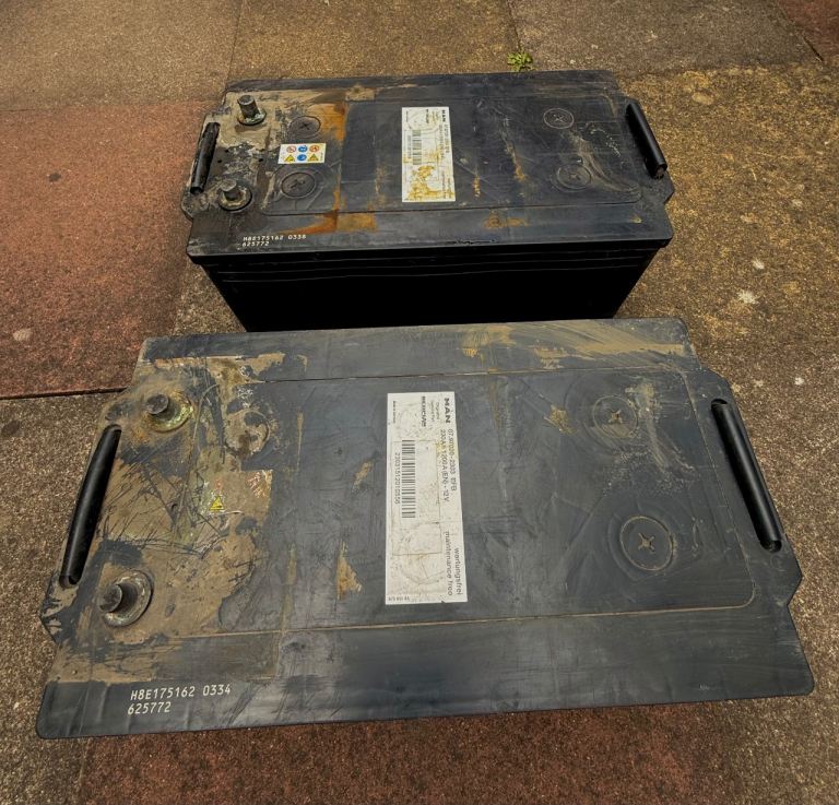 MAN/NEOPLAN 230Ah LORRY/TRUCK /BUS/COACH Batteries – Genuine Batteries