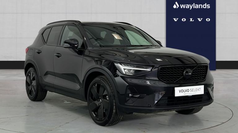 2025 Volvo XC40 Black Edition Plus, B3 Mild hybrid, Petrol Estate Petrol Automatic