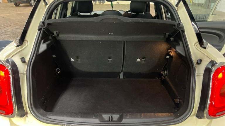 2015 MINI Hatch 1.5 Cooper 5dr HATCHBACK PETROL Manual