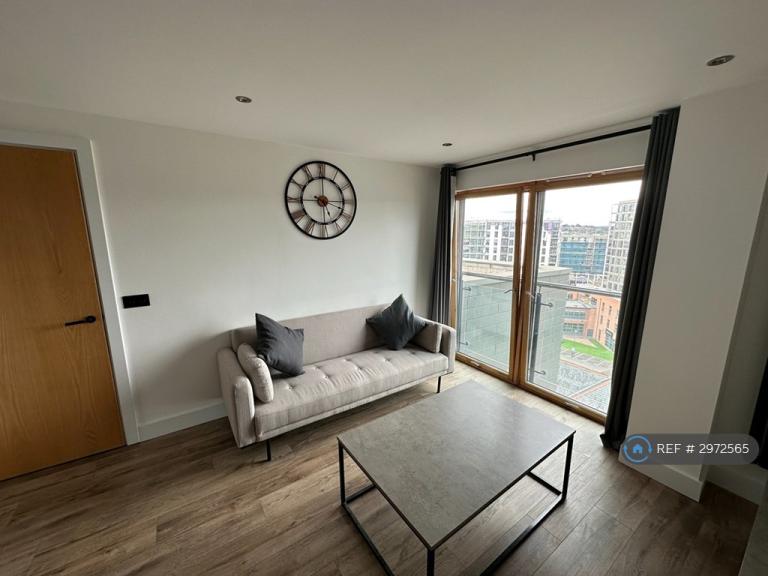 1 bedroom flat in Chadwick Street, Hunslet, Leeds, LS10 (1 bed) (#2972565)