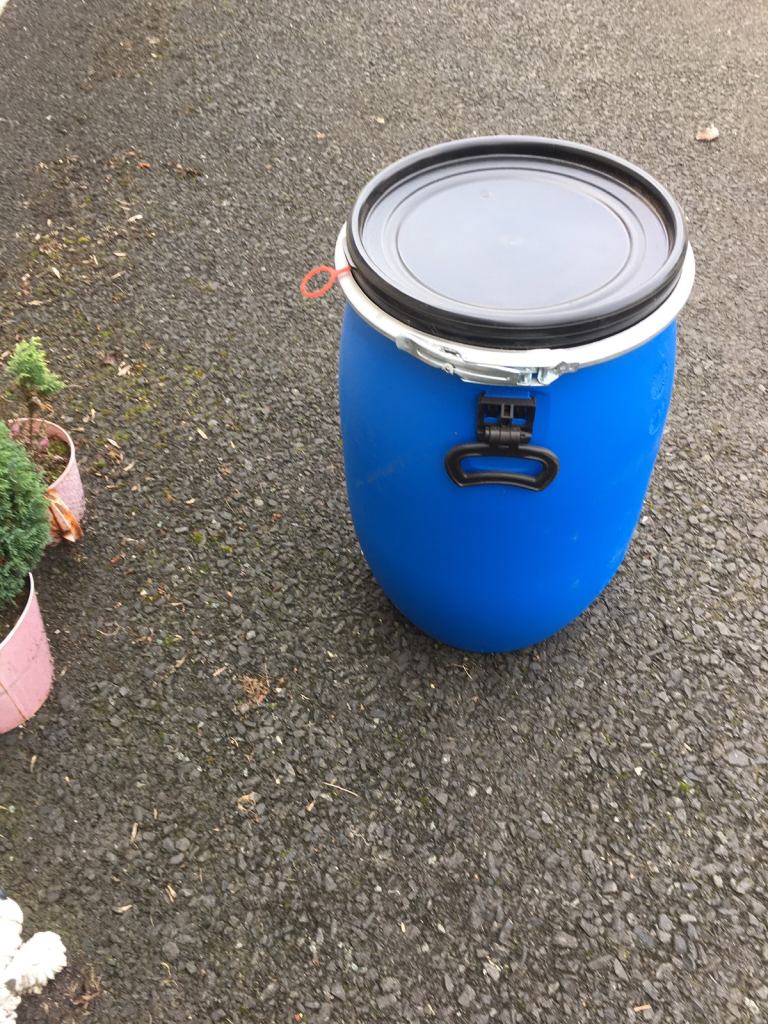 Plastic barrels 