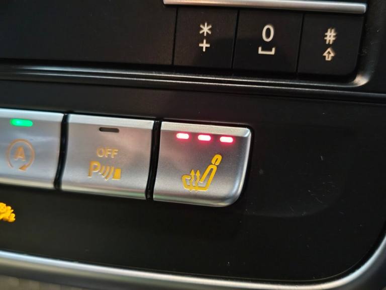 2016 Mercedes-Benz A-Class 2.1 A200d Sport (Premium) Hatchback 5dr Diesel 7G-DCT Euro 6 (s/s) (13...