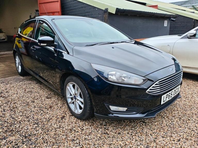 Ford Focus ZETEC ulez 2 keys 1 keeper ulez 28k miles black hpi clear no category