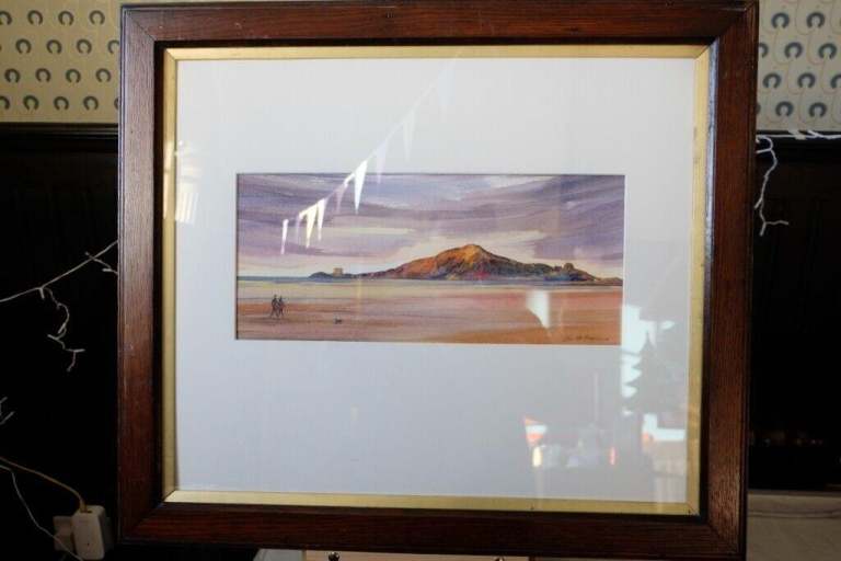 Coastal Seascape, Figures on a Beach, painting by Irish artist Jim McPartlin