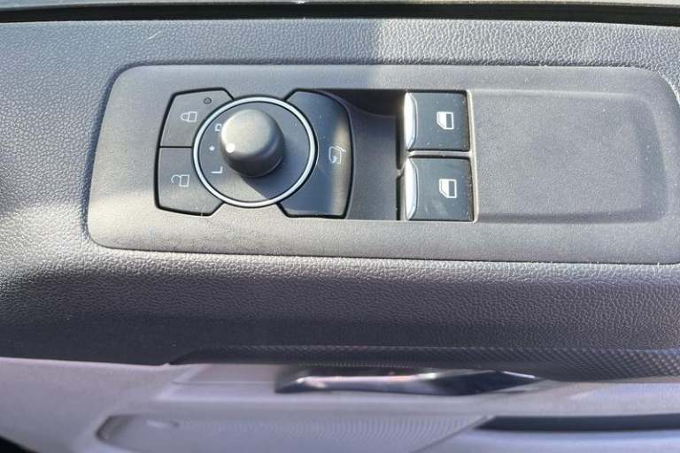 2025 Ford Transit Custom 280 Limited AUTO L2 LWB FWD 2.0 EcoBlue 136ps Low Roof Automatic Panel V...