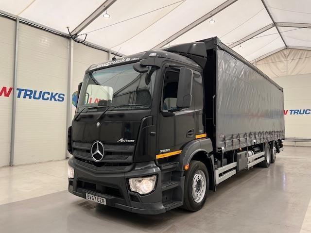 Mercedes Actros 2530 6x2 Rear Lift Curtainsider