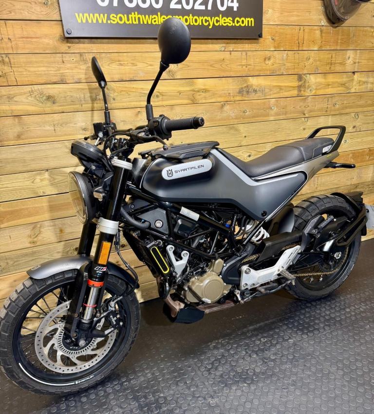 Husqvarna SVARTPILEN 125 / 2021 model / covered 11.3k miles 