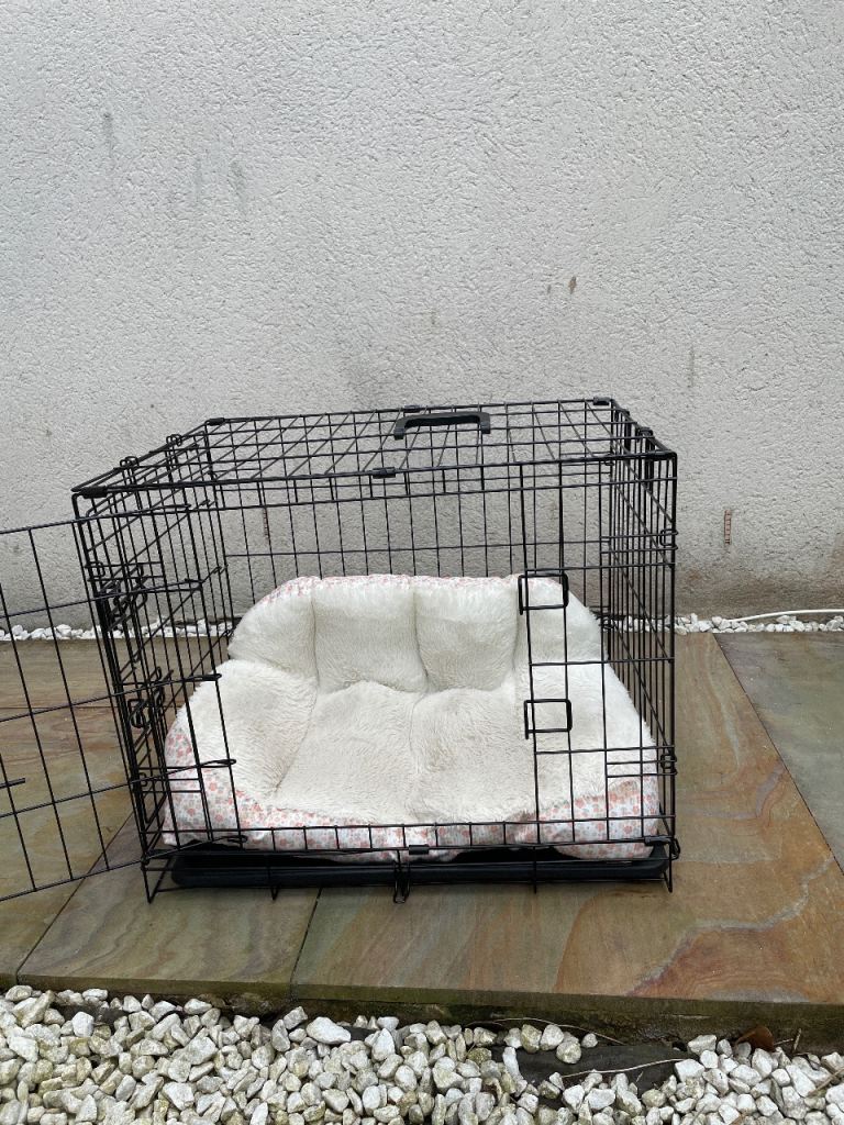 Dog crate