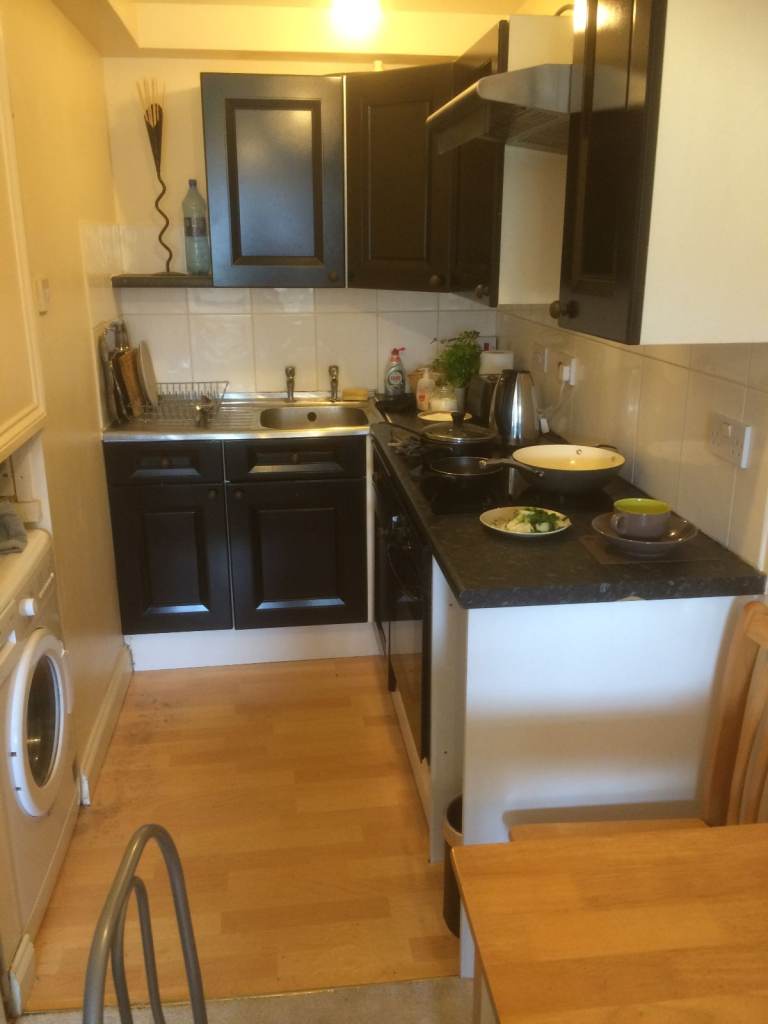 One Bed Flat, half a mile from the central train station and 10 minutes from city centre
